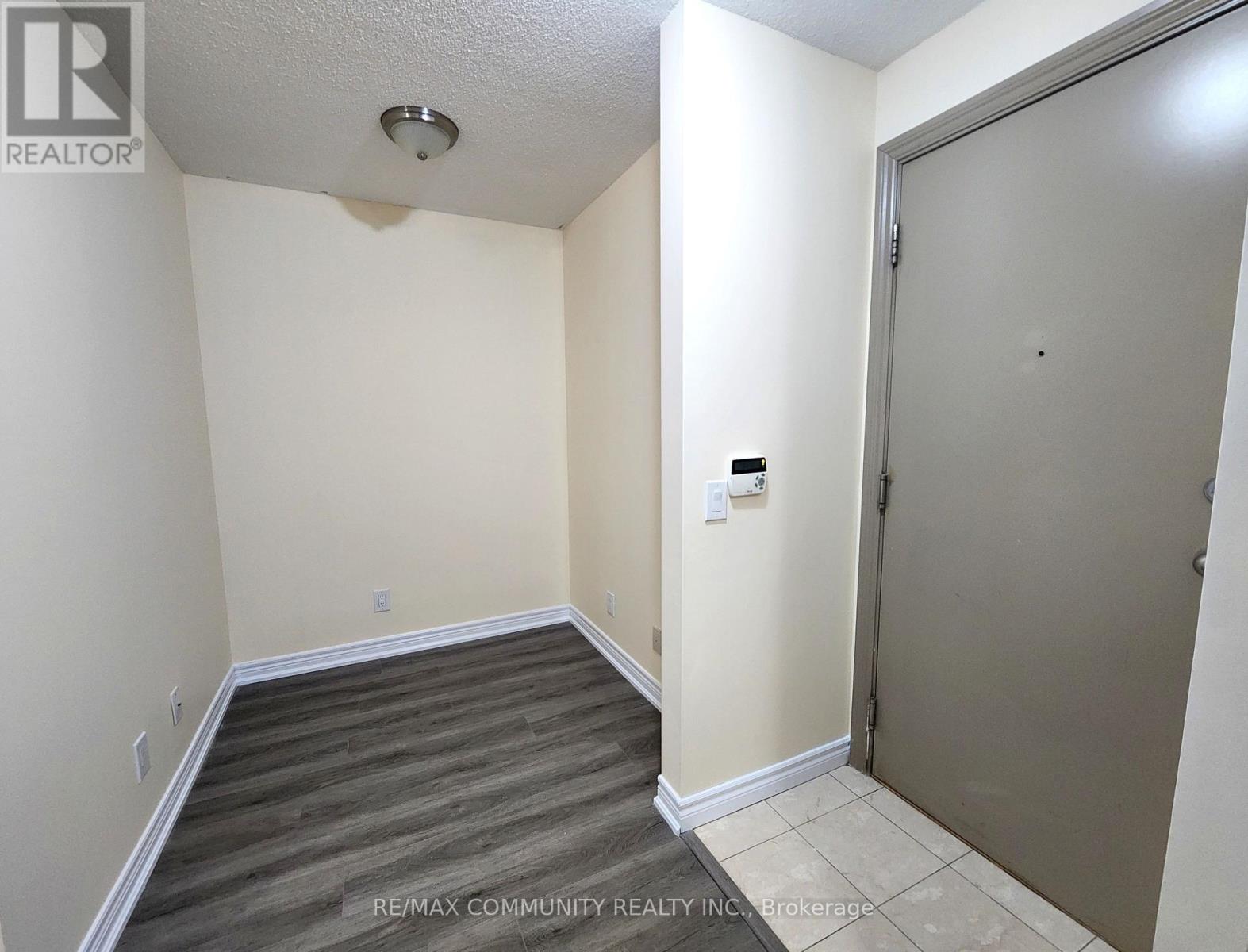 1205 - 70 Town Centre Court, Toronto, Ontario  M1P 0B2 - Photo 17 - E13010290