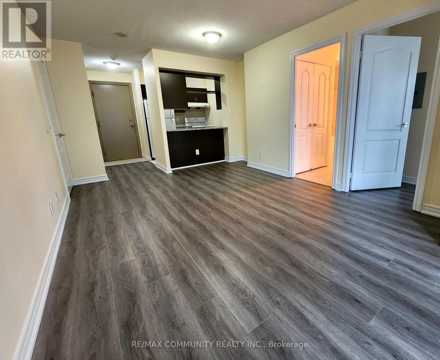 1205 - 70 Town Centre Court, Toronto, Ontario  M1P 0B2 - Photo 9 - E13010290