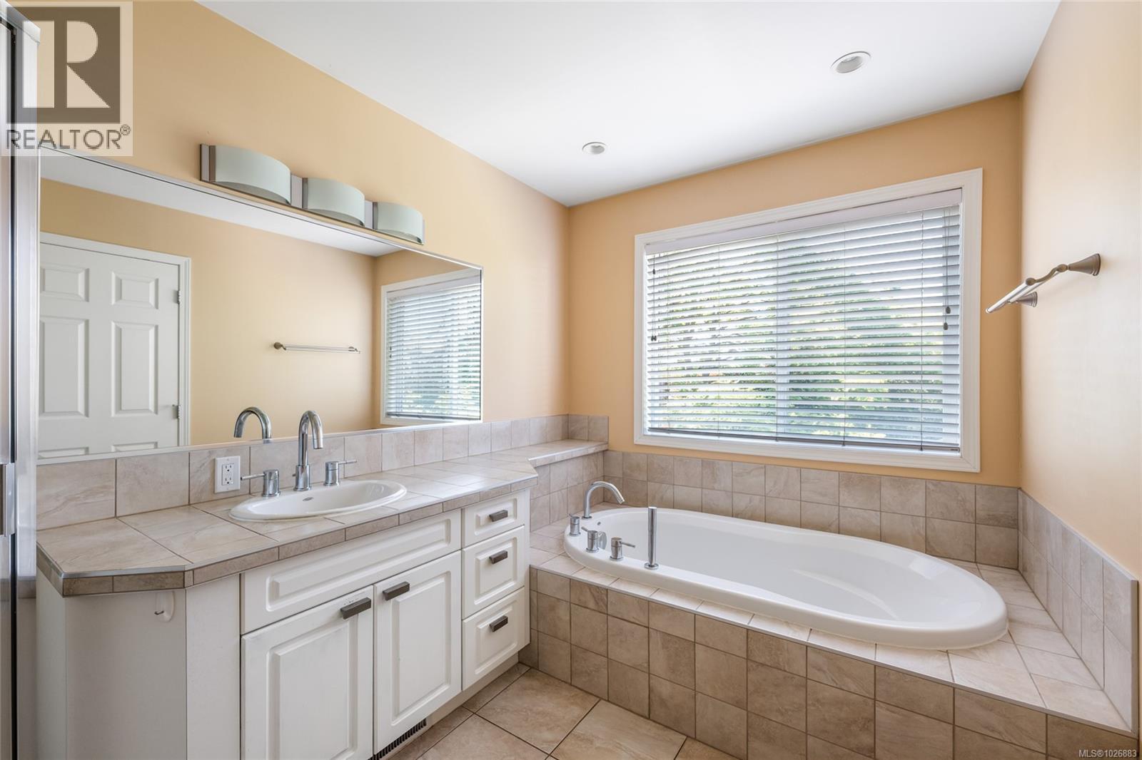 257 Michigan St, Victoria, British Columbia  V8V 1R4 - Photo 20 - 1026883