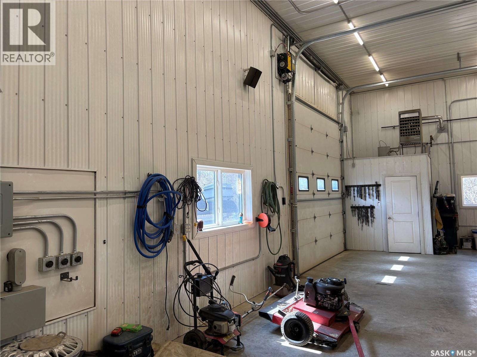 Strasbourg/ Bulyea  Sk Acreage, Mckillop Rm No. 220, Saskatchewan  S0G 0L0 - Photo 5 - SK033077