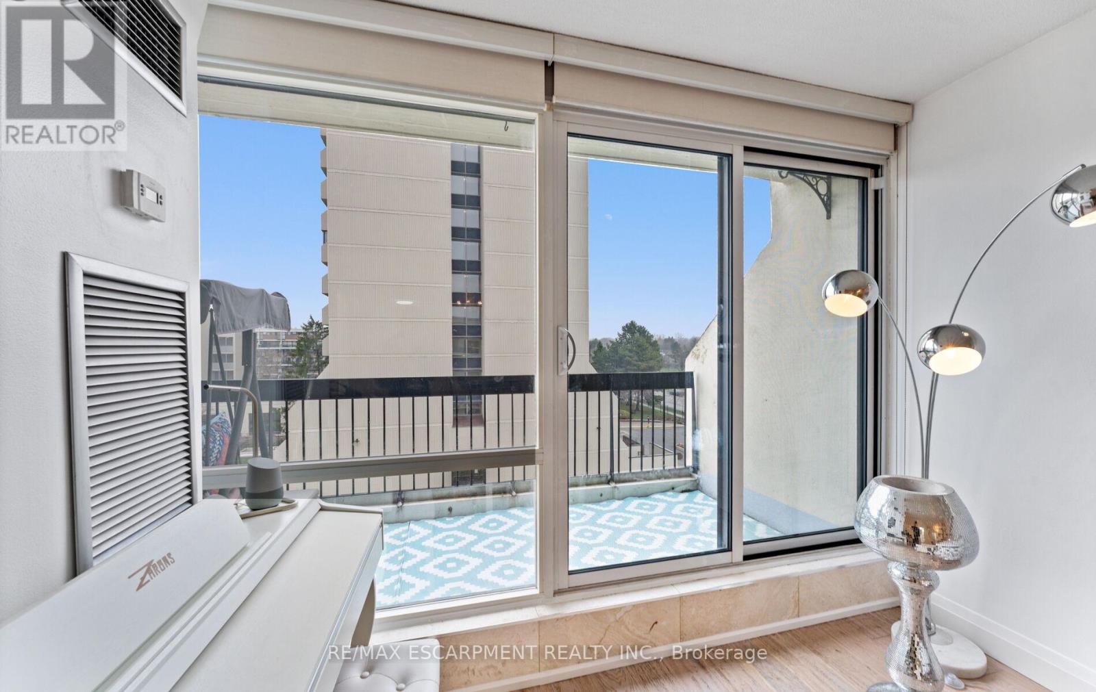 308c - 2 Valhalla Inn Road, Toronto, Ontario  M9B 6C3 - Photo 20 - W13010324