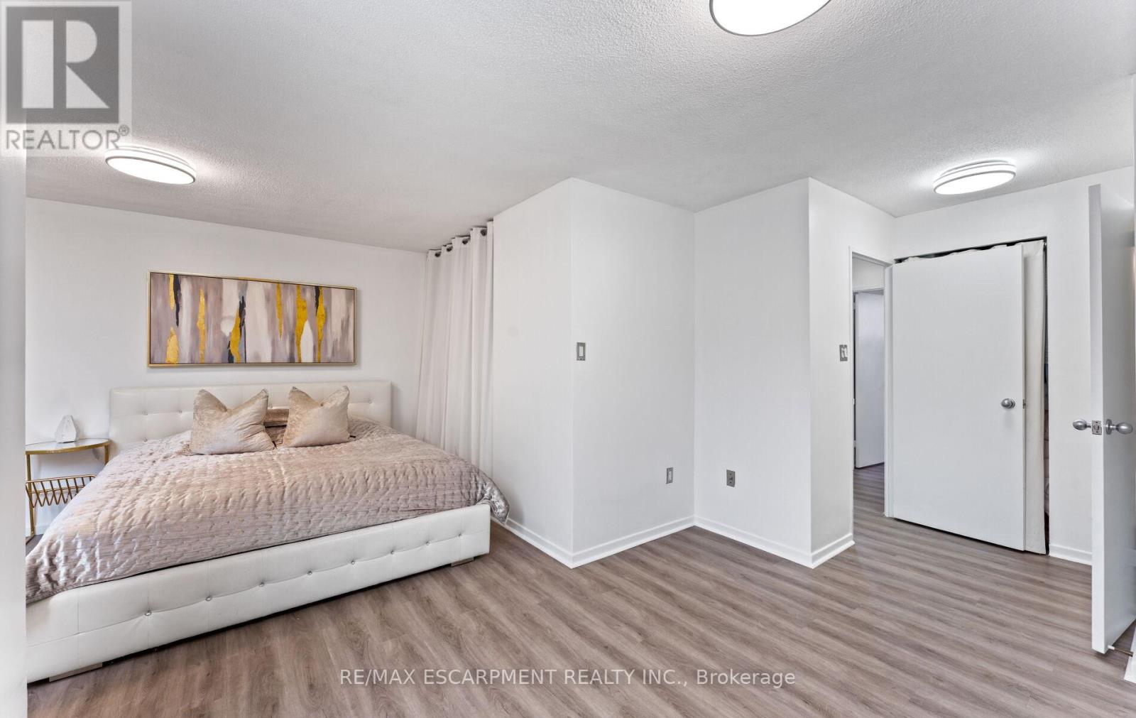 308c - 2 Valhalla Inn Road, Toronto, Ontario  M9B 6C3 - Photo 33 - W13010324