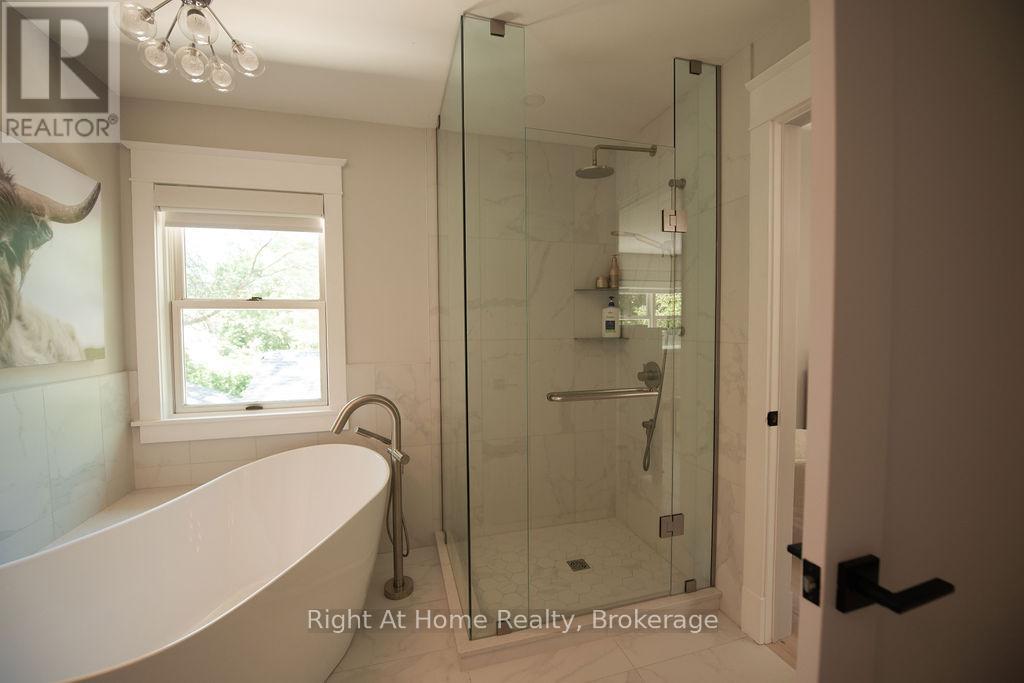 139 Allan Street, Oakville, Ontario  L6J 3N6 - Photo 25 - W12932152