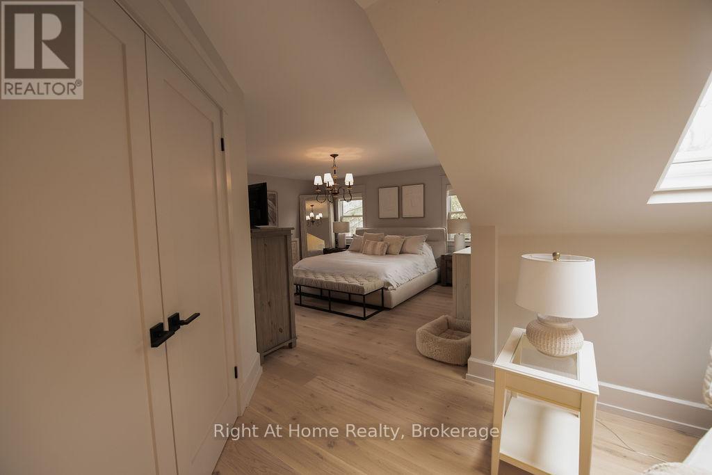 139 Allan Street, Oakville, Ontario  L6J 3N6 - Photo 21 - W12932152