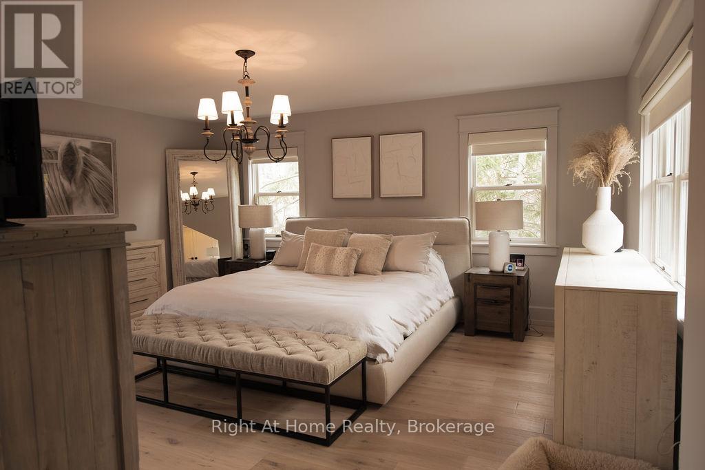 139 Allan Street, Oakville, Ontario  L6J 3N6 - Photo 23 - W12932152