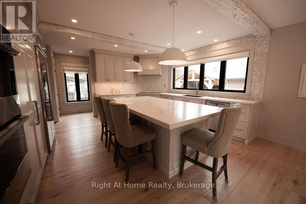 139 Allan Street, Oakville, Ontario  L6J 3N6 - Photo 17 - W12932152