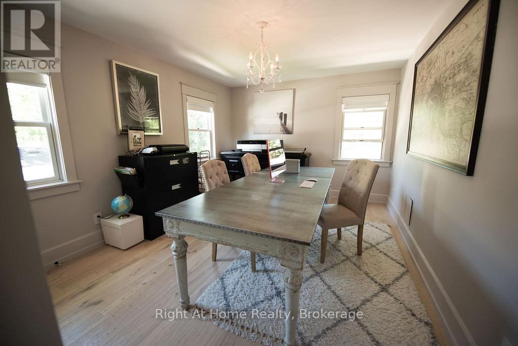 139 Allan Street, Oakville, Ontario  L6J 3N6 - Photo 27 - W12932152