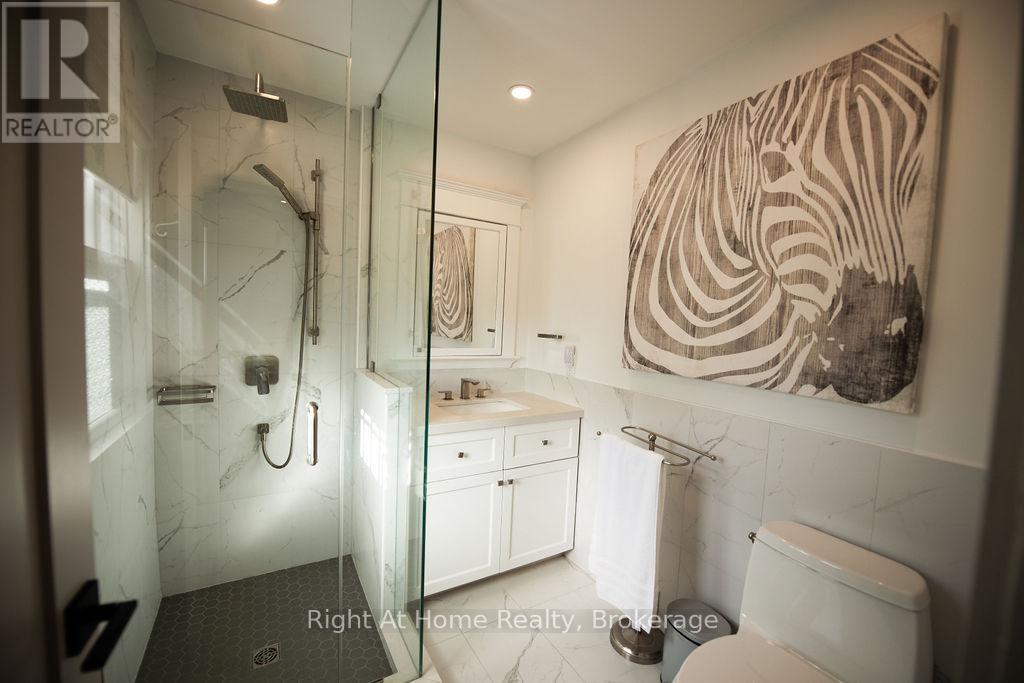 139 Allan Street, Oakville, Ontario  L6J 3N6 - Photo 29 - W12932152