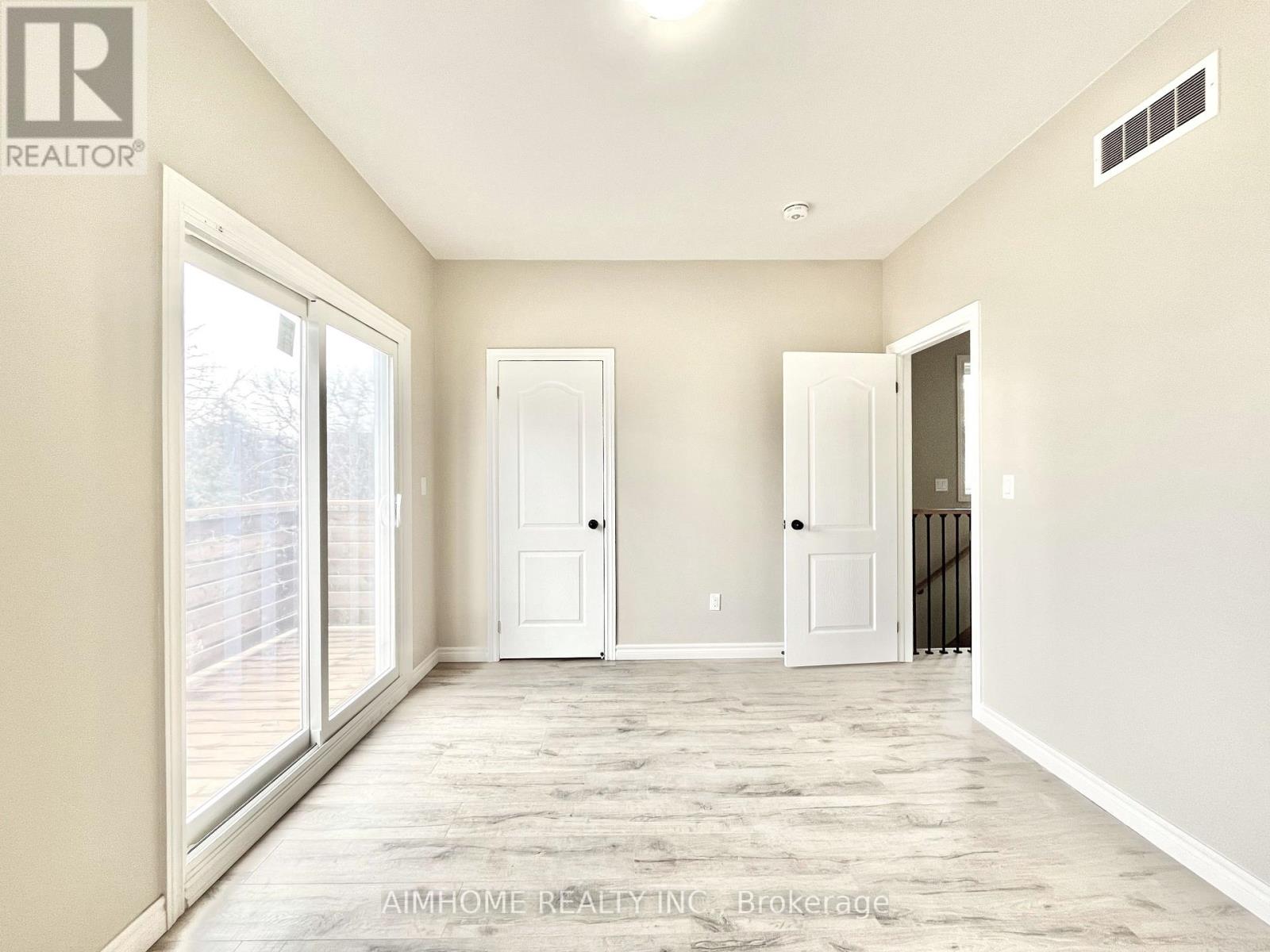 3 - 15 Waddington Crescent, Toronto, Ontario  M2J 2Z9 - Photo 15 - C12998310