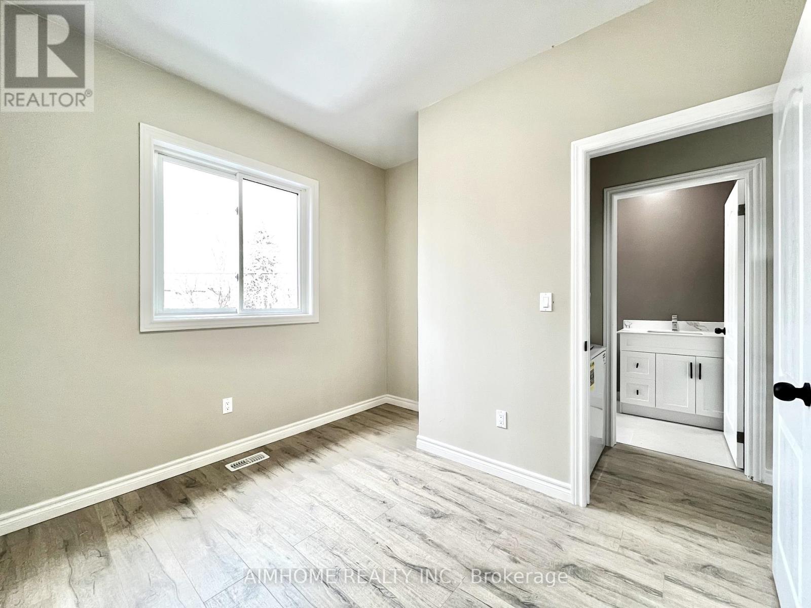 3 - 15 Waddington Crescent, Toronto, Ontario  M2J 2Z9 - Photo 20 - C12998310