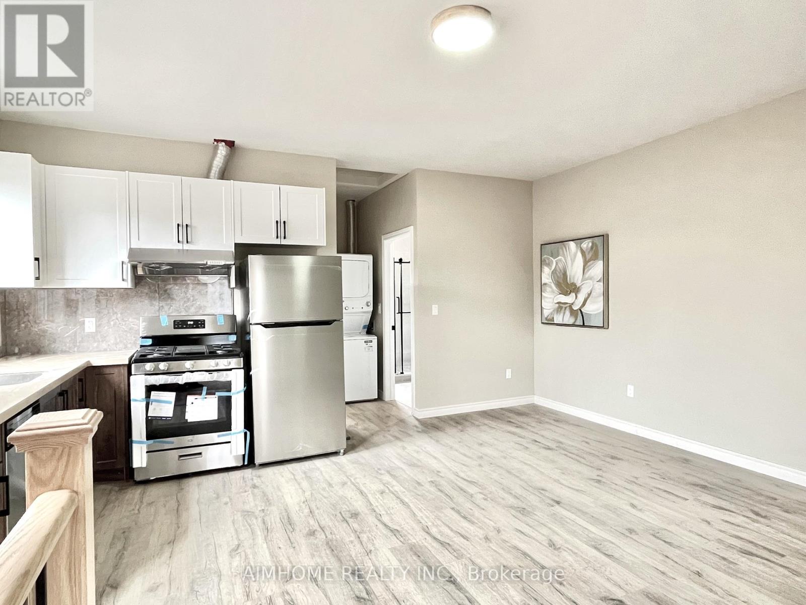 3 - 15 Waddington Crescent, Toronto, Ontario  M2J 2Z9 - Photo 6 - C12998310