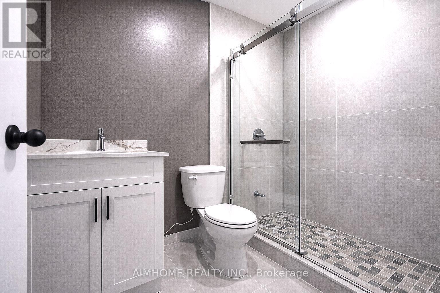 2 - 15 Waddington Crescent, Toronto, Ontario  M2J 2Z9 - Photo 10 - C12998404