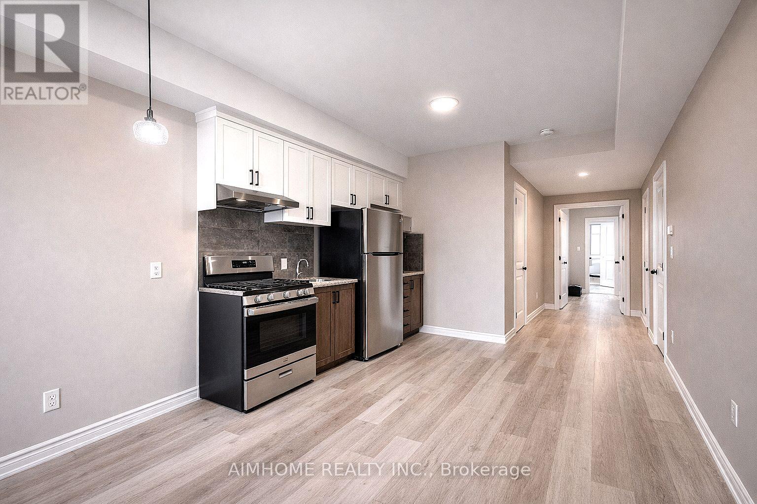 2 - 15 Waddington Crescent, Toronto, Ontario  M2J 2Z9 - Photo 2 - C12998404