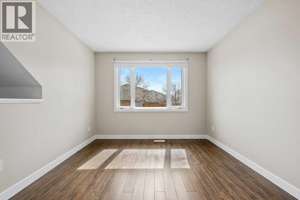31, 12 Templewood Drive Ne, Calgary, Alberta  T1Y 4R7 - Photo 3 - A2300807