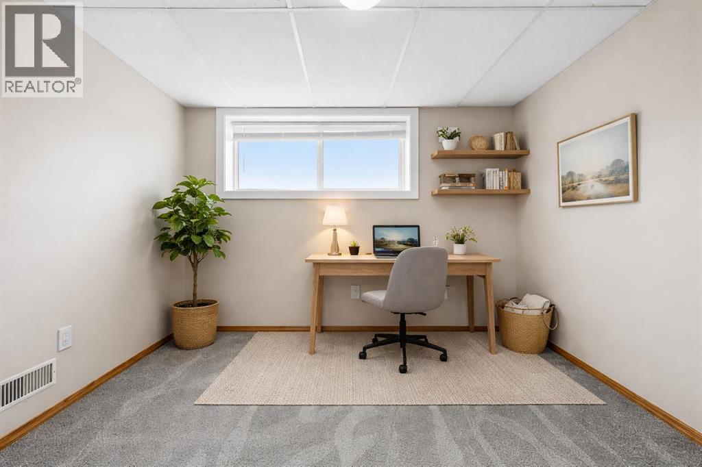 31, 12 Templewood Drive Ne, Calgary, Alberta  T1Y 4R7 - Photo 26 - A2300807