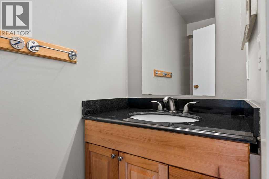 31, 12 Templewood Drive Ne, Calgary, Alberta  T1Y 4R7 - Photo 15 - A2300807