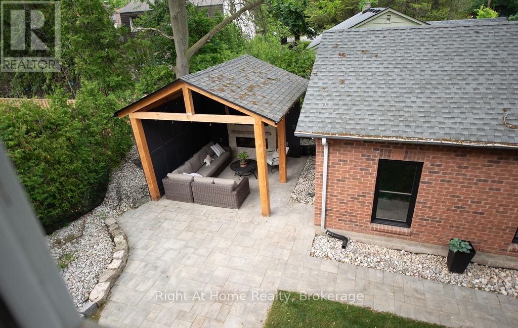 139 Allan Street, Oakville, Ontario  L6J 3N6 - Photo 35 - W12932152