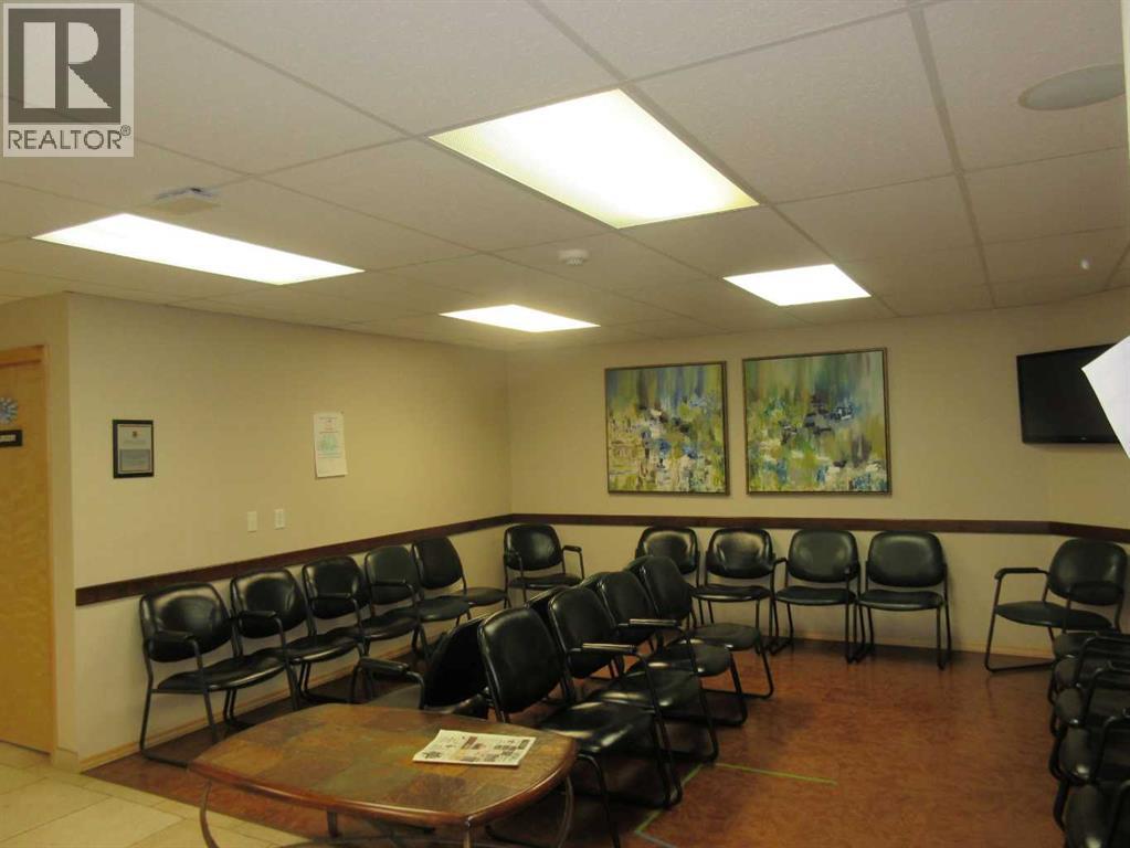 5127 49 Street, Rocky Mountain House, Alberta  T4T 1B8 - Photo 16 - A2299986