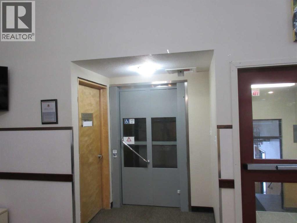 5127 49 Street, Rocky Mountain House, Alberta  T4T 1B8 - Photo 9 - A2299986