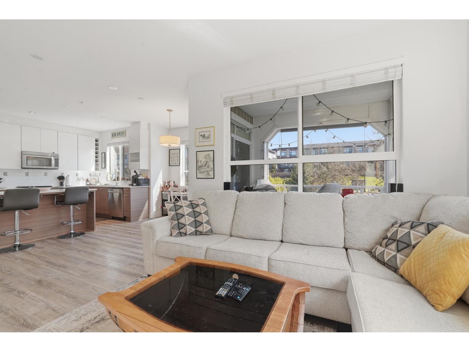 410 16388 64 Avenue, Surrey, British Columbia  V3S 6X6 - Photo 11 - R3112003