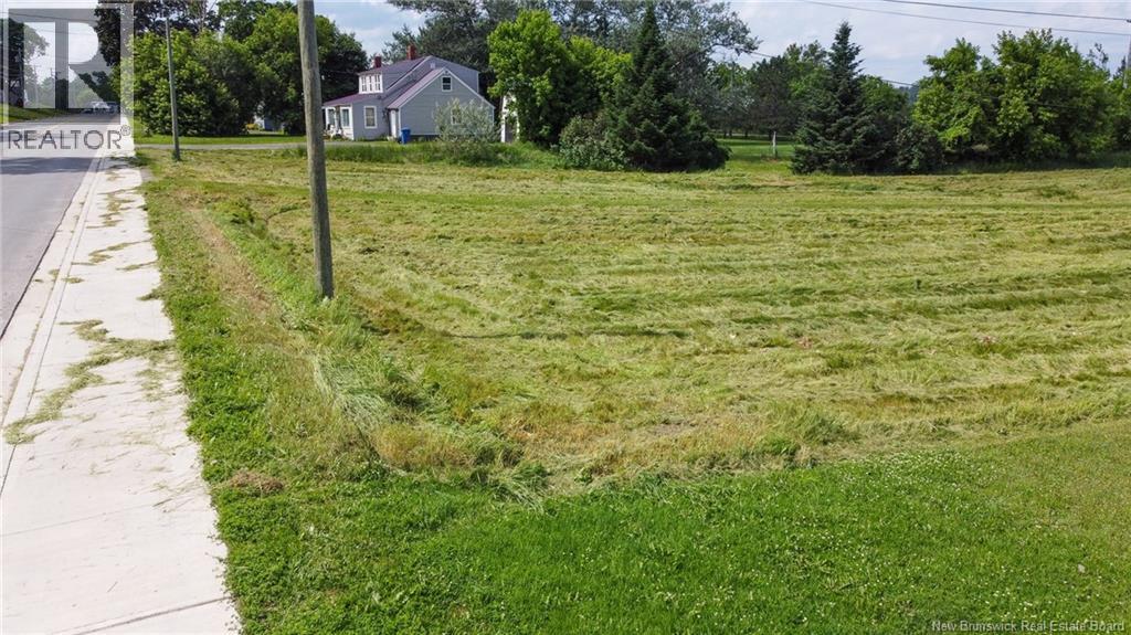 170 And 174 Houlton Street, Woodstock, New Brunswick  E7M 1Z1 - Photo 14 - NB090049