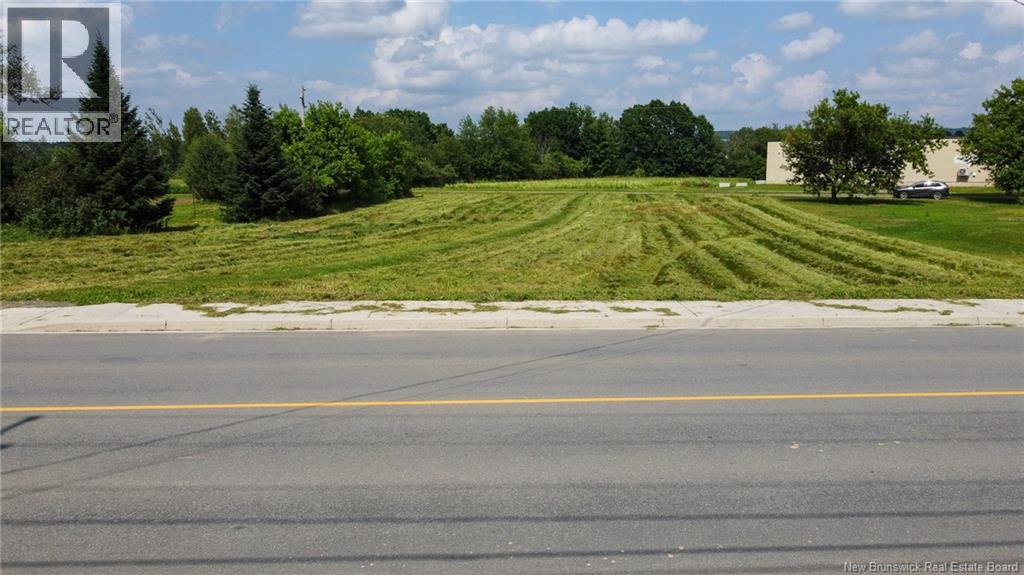 170 And 174 Houlton Street, Woodstock, New Brunswick  E7M 1Z1 - Photo 11 - NB090049