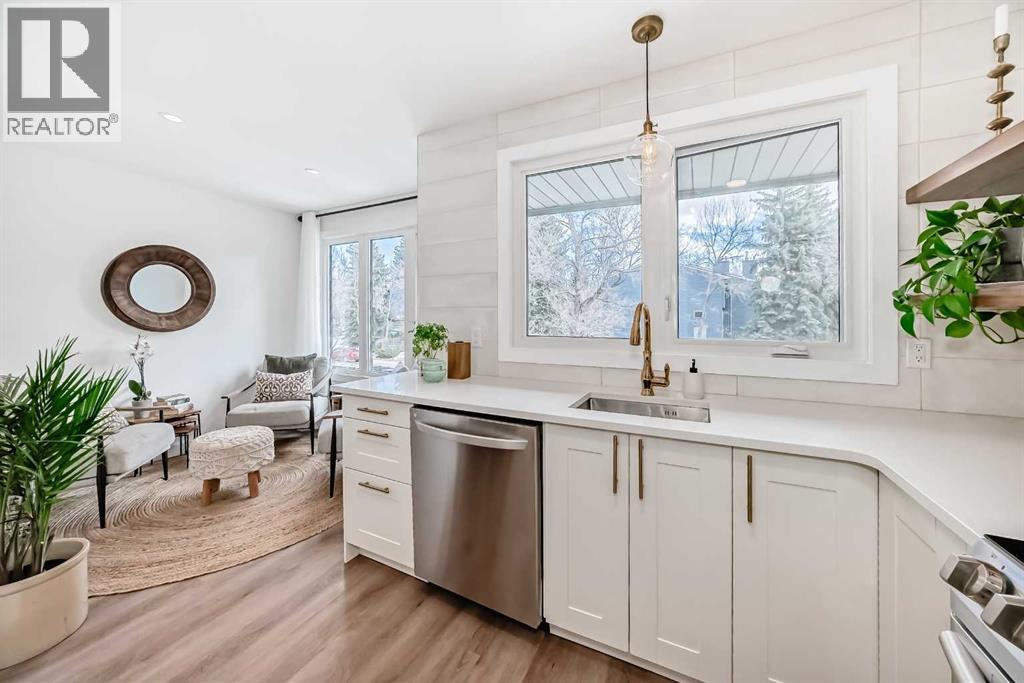 60 Point Drive Nw, Calgary, Alberta  T3B 5B3 - Photo 19 - A2300197