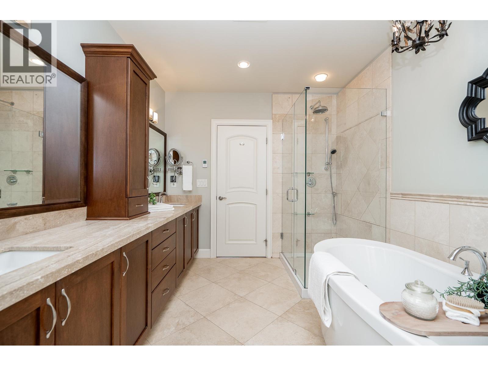 3361 Scotch Pine Avenue, Coquitlam, British Columbia  V3E 0C4 - Photo 22 - R3109626