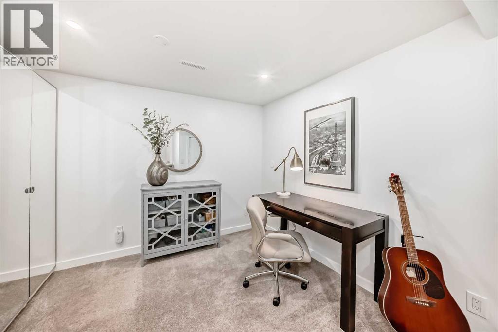 60 Point Drive Nw, Calgary, Alberta  T3B 5B3 - Photo 41 - A2300197