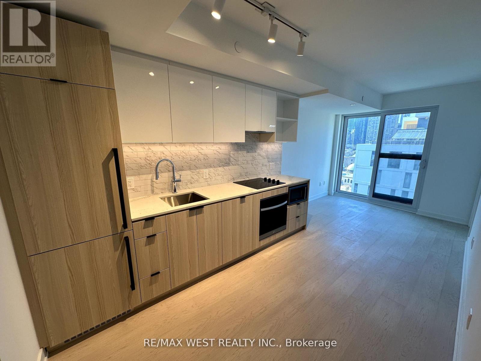 1105 - 252 Church Street, Toronto, Ontario  M5B 1Z2 - Photo 3 - C13010334