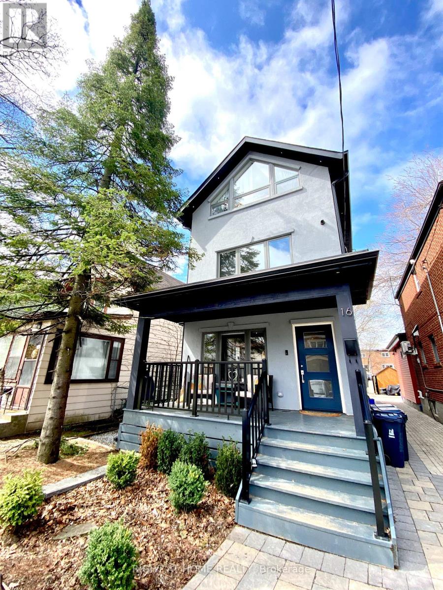 16 WOODLEE ROAD, Toronto, Ontario