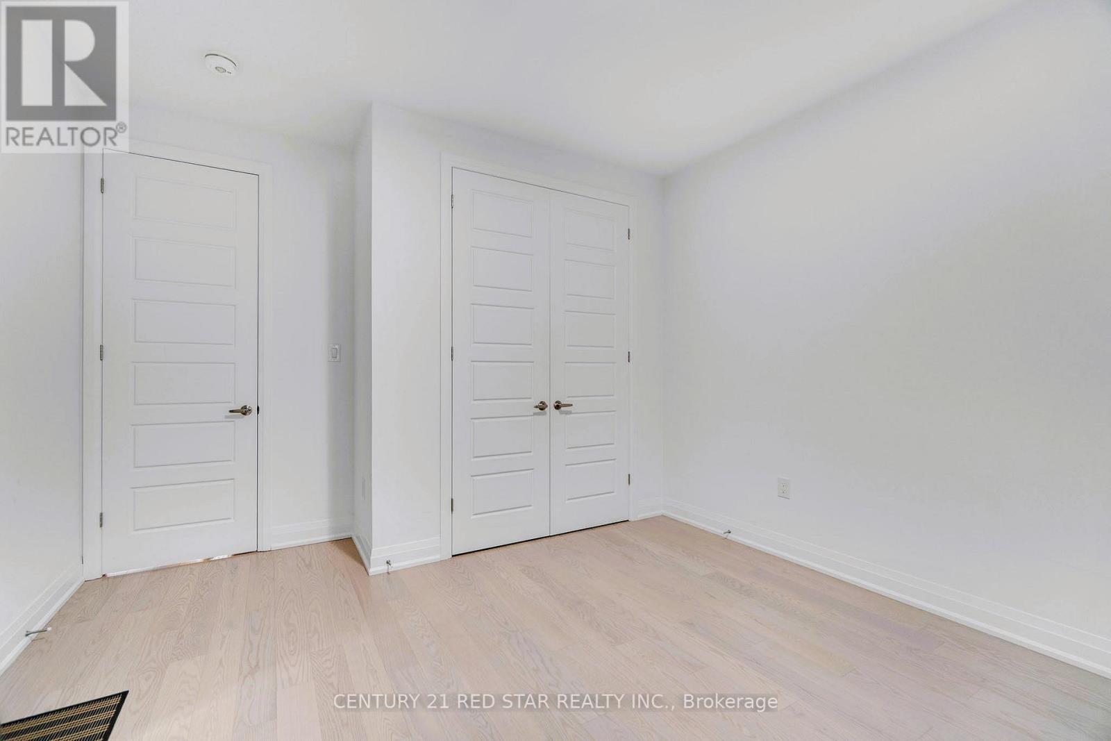 3251 Harasym Trail, Oakville, Ontario  L6M 5N6 - Photo 25 - W12996632