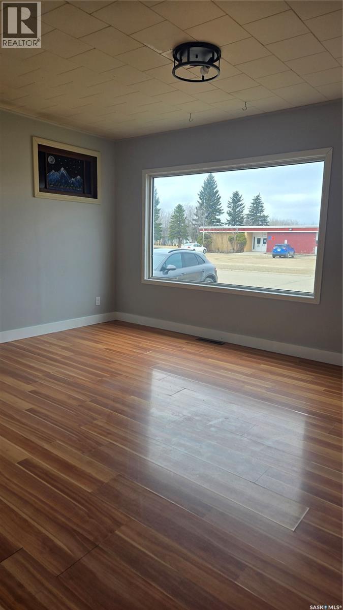 409 Wylie Avenue, Oxbow, Saskatchewan  S0C 2B0 - Photo 10 - SK029123