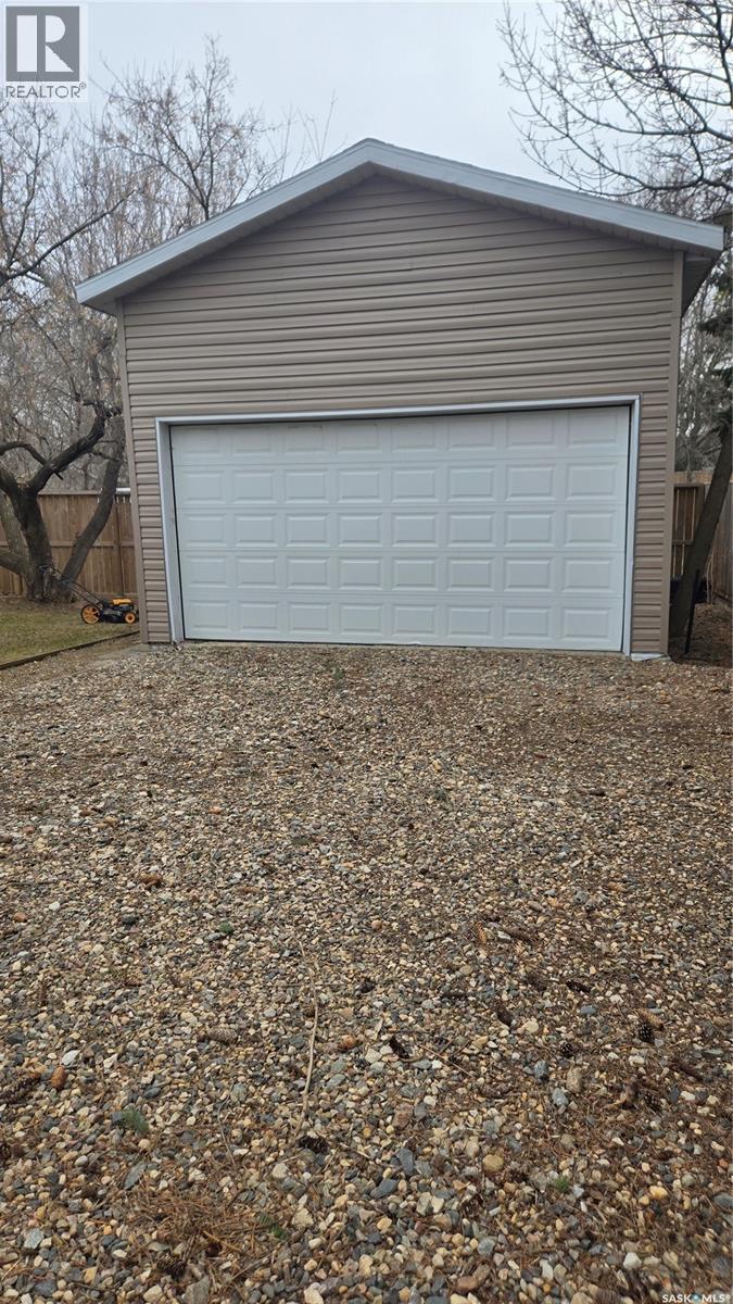 409 Wylie Avenue, Oxbow, Saskatchewan  S0C 2B0 - Photo 14 - SK029123