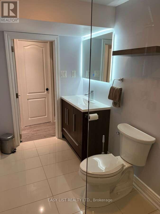 23 Goodwood Avenue, Toronto, Ontario  M6E 1J1 - Photo 7 - W13010342