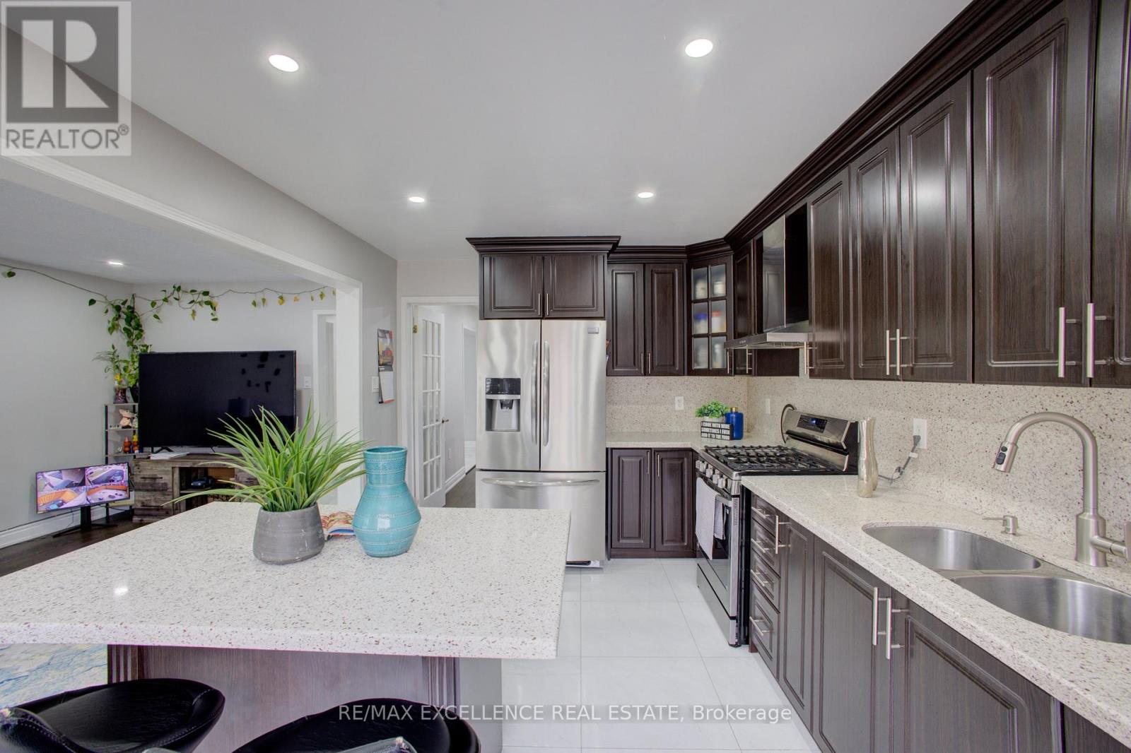 5 Wildsky Road, Brampton, Ontario  L6Y 5P6 - Photo 19 - W13010308