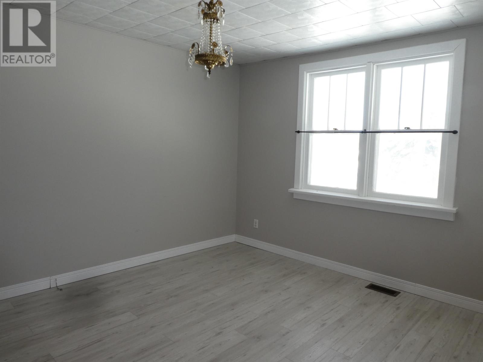 102 Cedar Cres, Longlac, Ontario  P0T 2A0 - Photo 12 - TB2600721