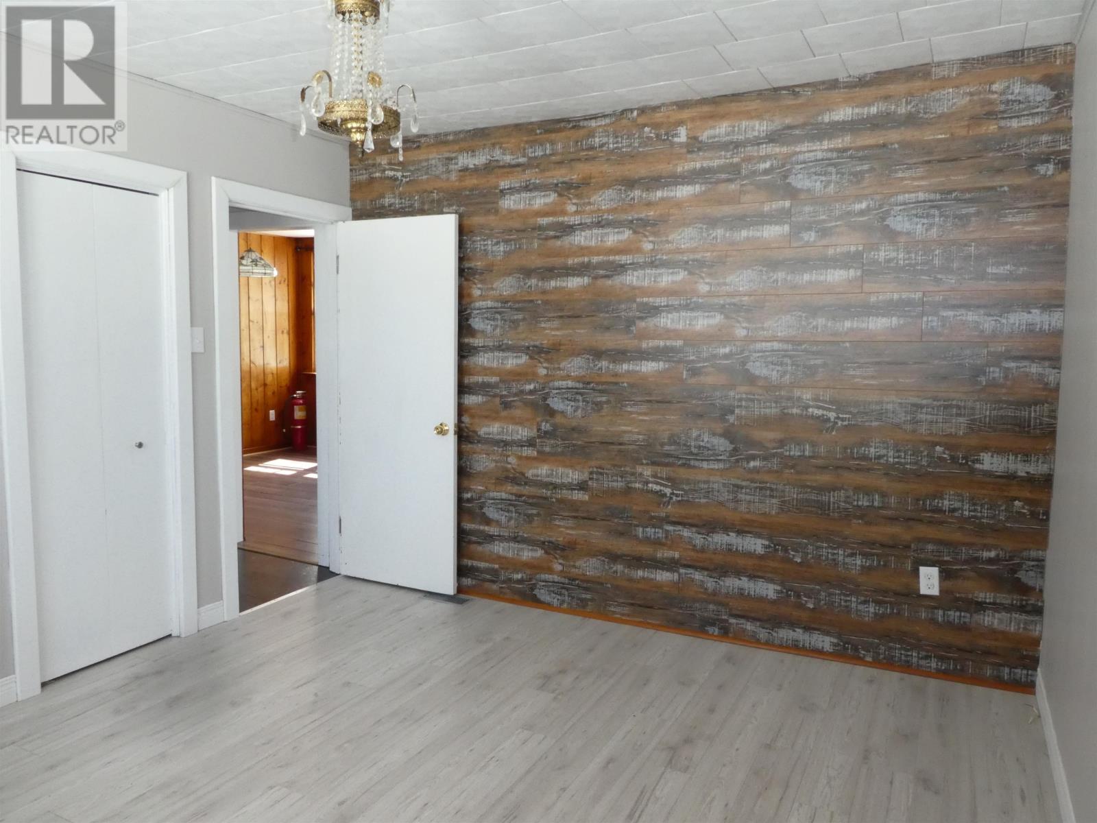 102 Cedar Cres, Longlac, Ontario  P0T 2A0 - Photo 13 - TB2600721