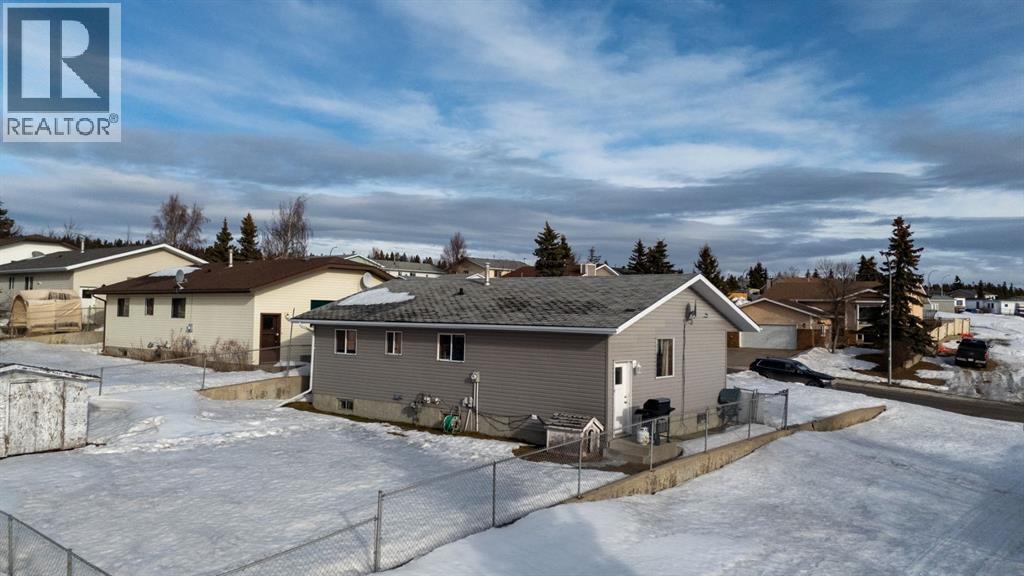 21 Tressa Street, Swan Hills, Alberta  T0G 2C0 - Photo 21 - A2286176