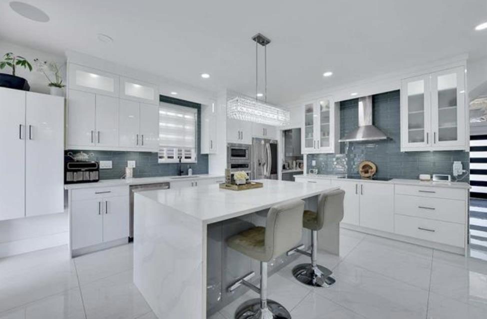 8825 131 Street, Surrey, British Columbia  V3V 0A8 - Photo 8 - R3112300