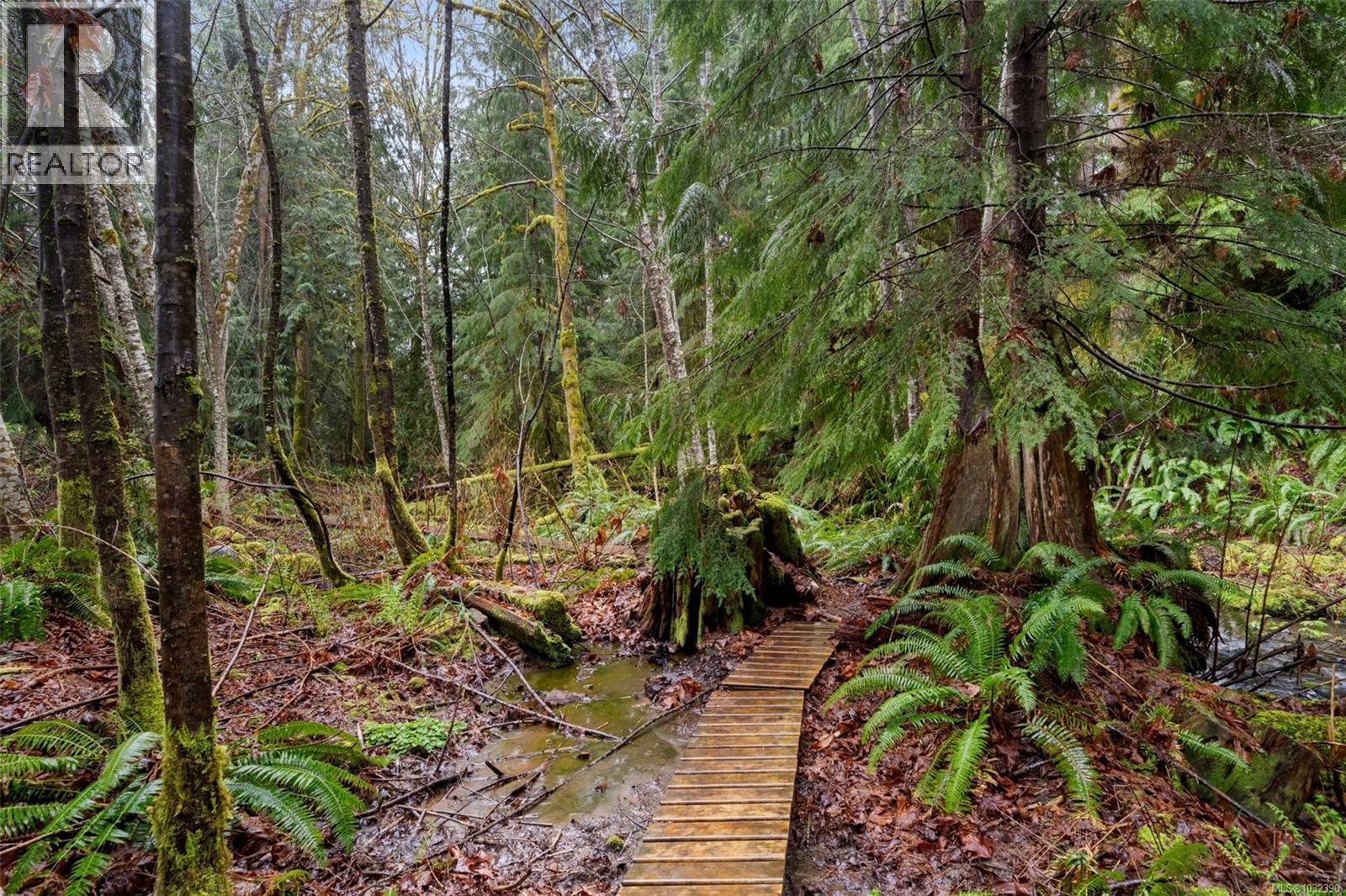 8 300 Grosskleg Way, Lake Cowichan, British Columbia  V0R 2G0 - Photo 28 - 1032390