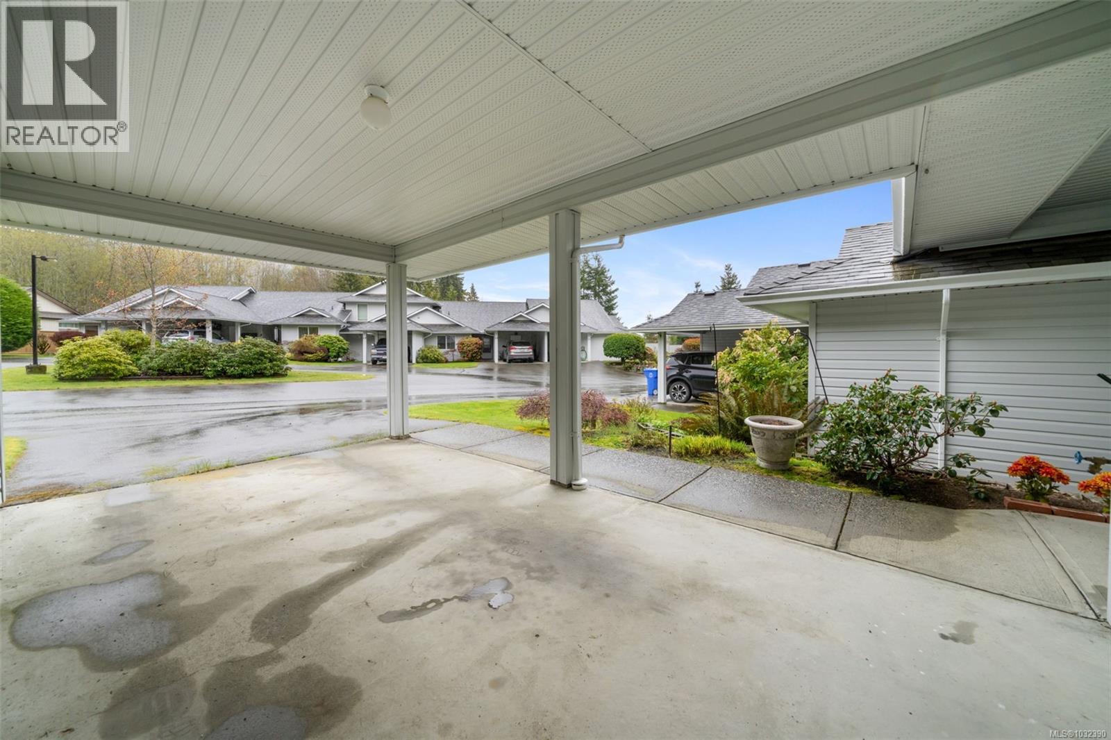 8 300 Grosskleg Way, Lake Cowichan, British Columbia  V0R 2G0 - Photo 4 - 1032390