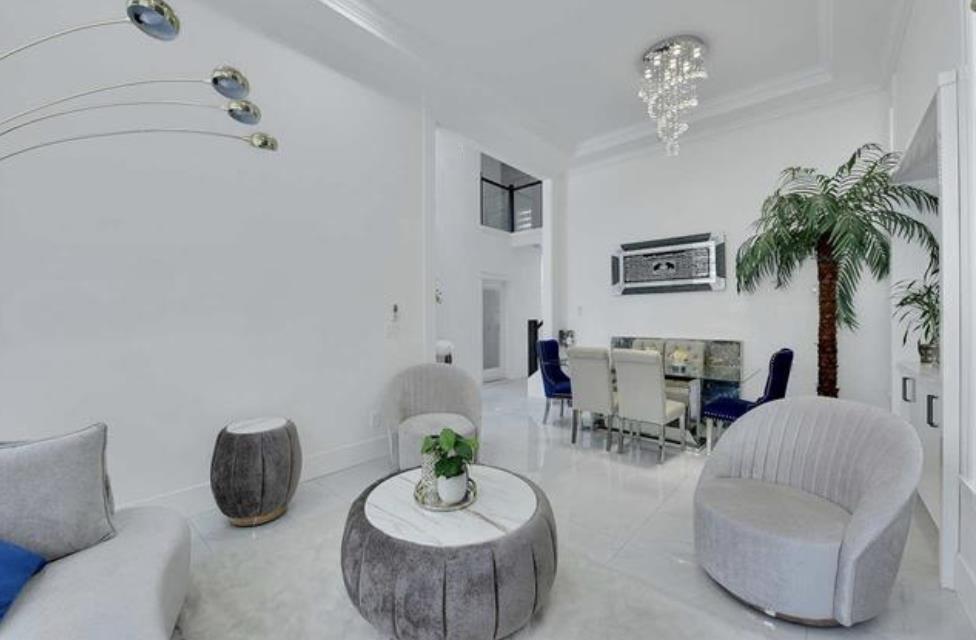 8825 131 Street, Surrey, British Columbia  V3V 0A8 - Photo 4 - R3112300