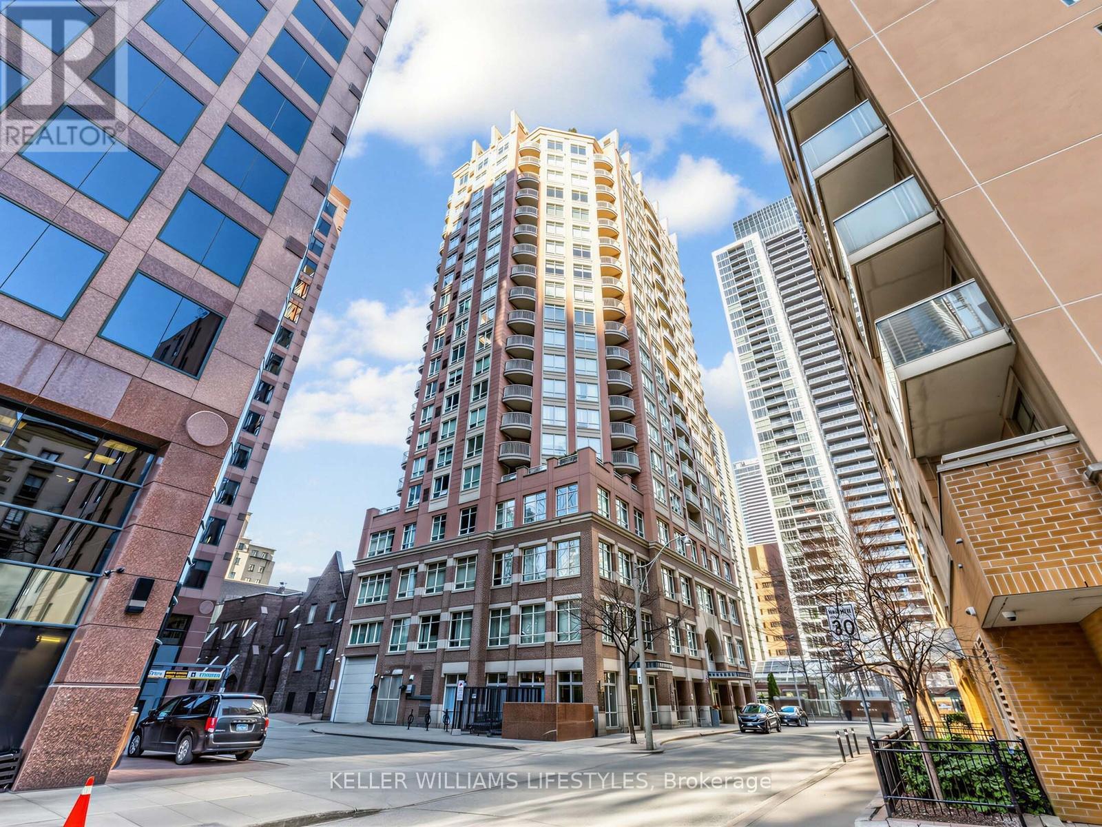 $549,900510 - 100 Hayden Street, Toronto, Ontario
