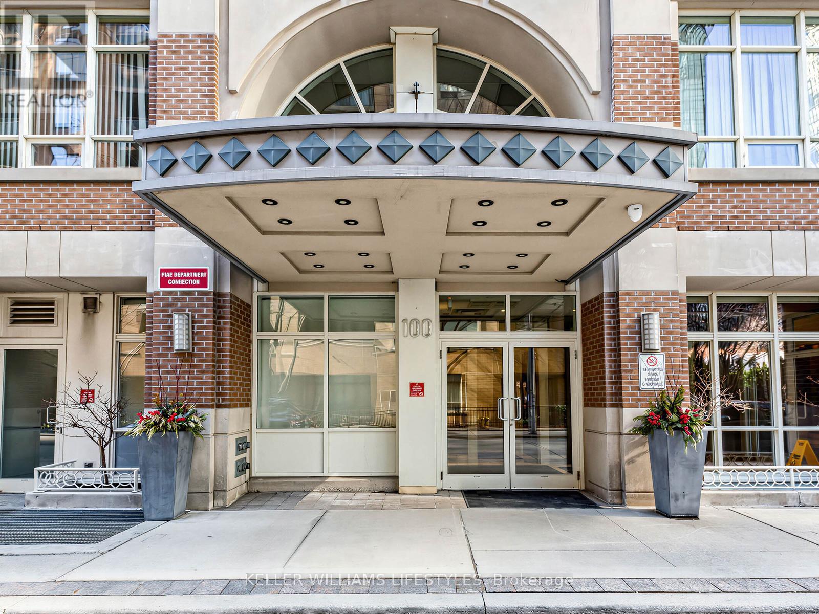 510 - 100 Hayden Street, Toronto, Ontario  M4Y 3C7 - Photo 2 - C13010362