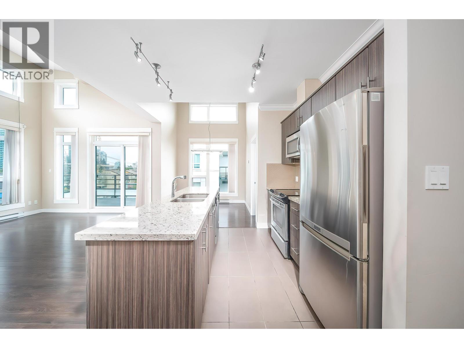 403 6888 Royal Oak Avenue, Burnaby, British Columbia  V5J 4J2 - Photo 8 - R3112201