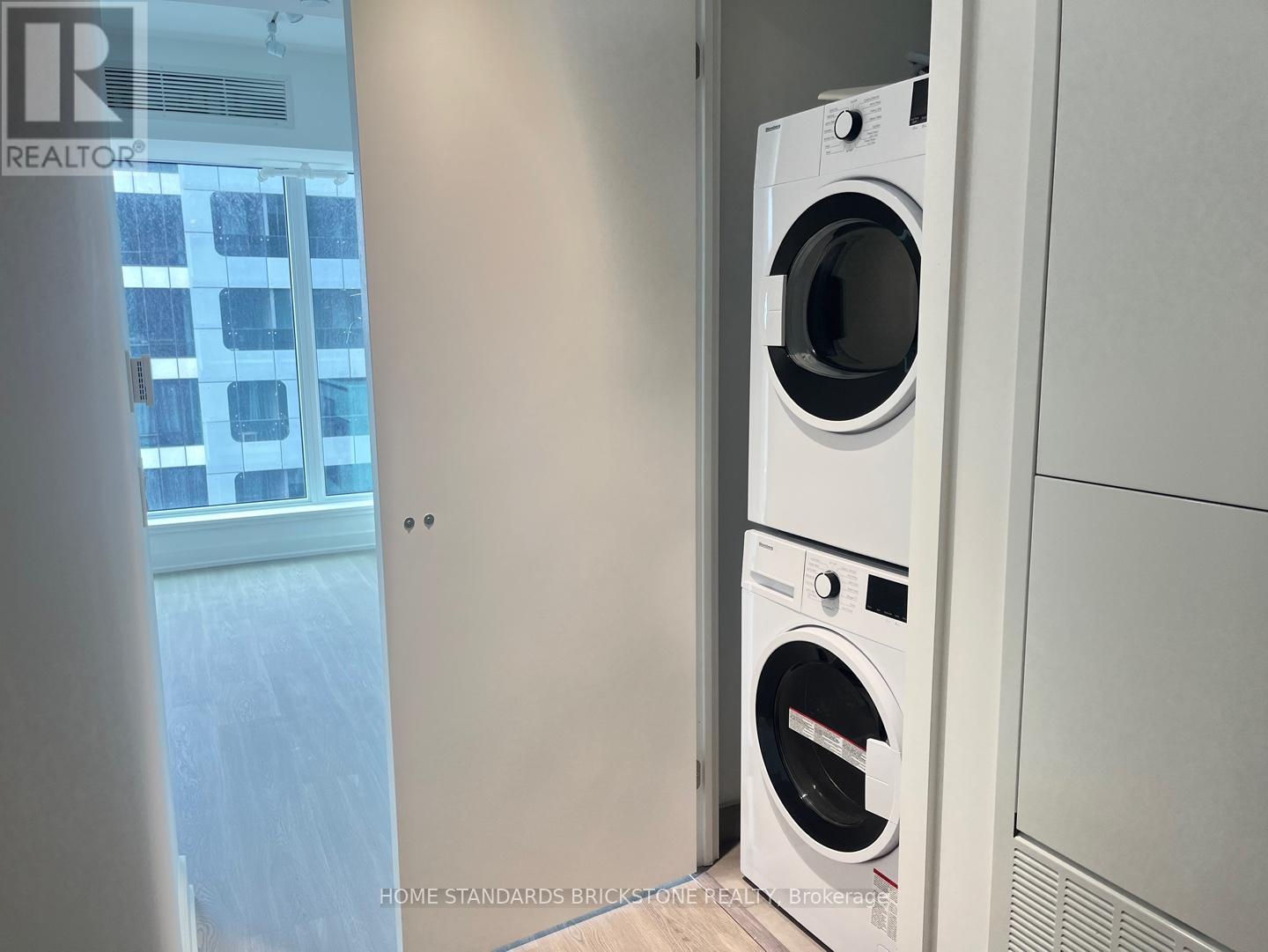 4005 - 8 Wellesley West Street, Toronto, Ontario  M4Y 0J5 - Photo 11 - C13010360