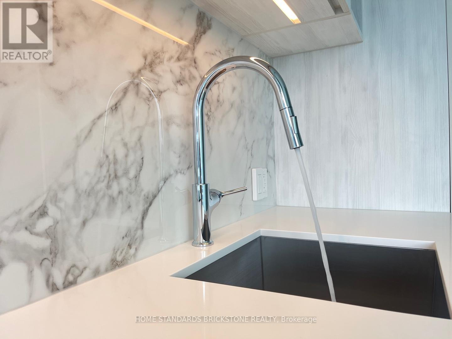 4005 - 8 Wellesley West Street, Toronto, Ontario  M4Y 0J5 - Photo 15 - C13010360