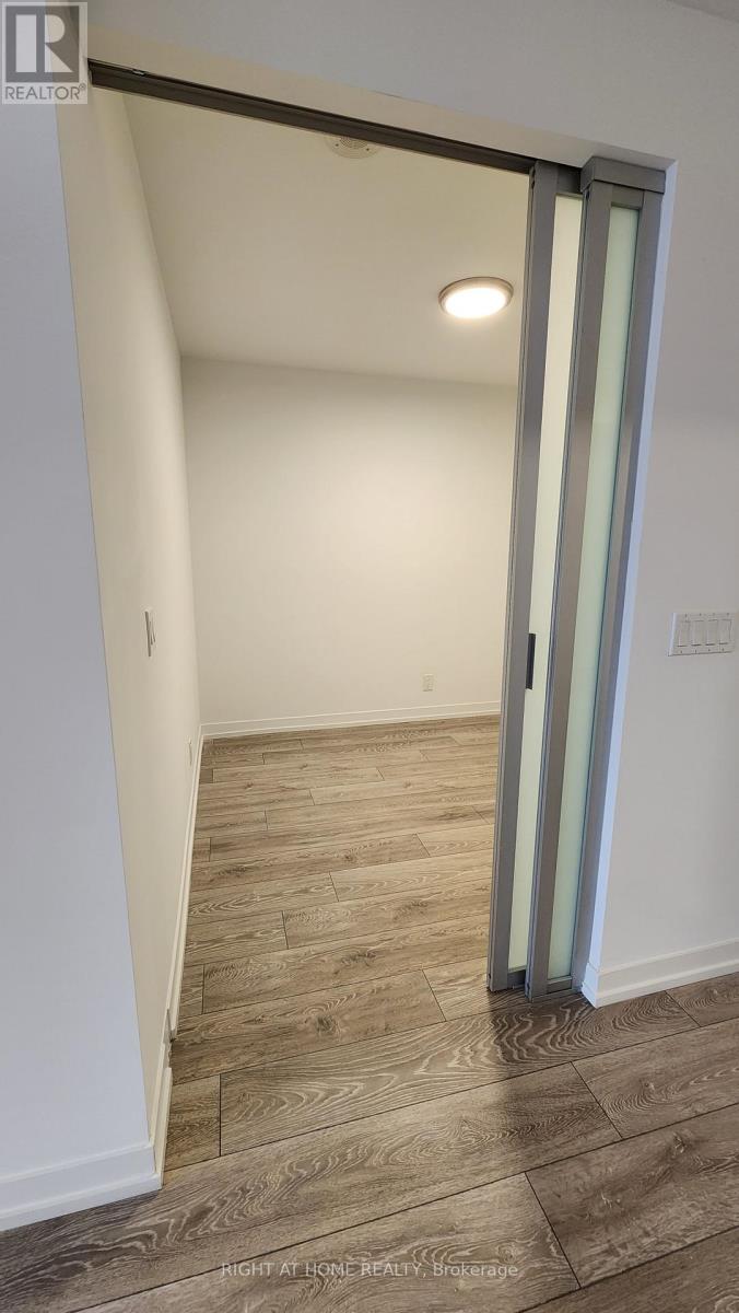 536 - 2020 Bathurst Street, Toronto, Ontario  M5P 0A6 - Photo 10 - C13010378