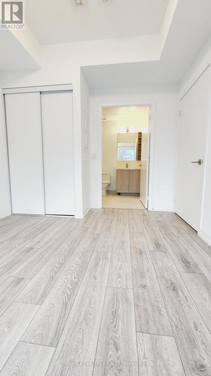 536 - 2020 Bathurst Street, Toronto, Ontario  M5P 0A6 - Photo 6 - C13010378